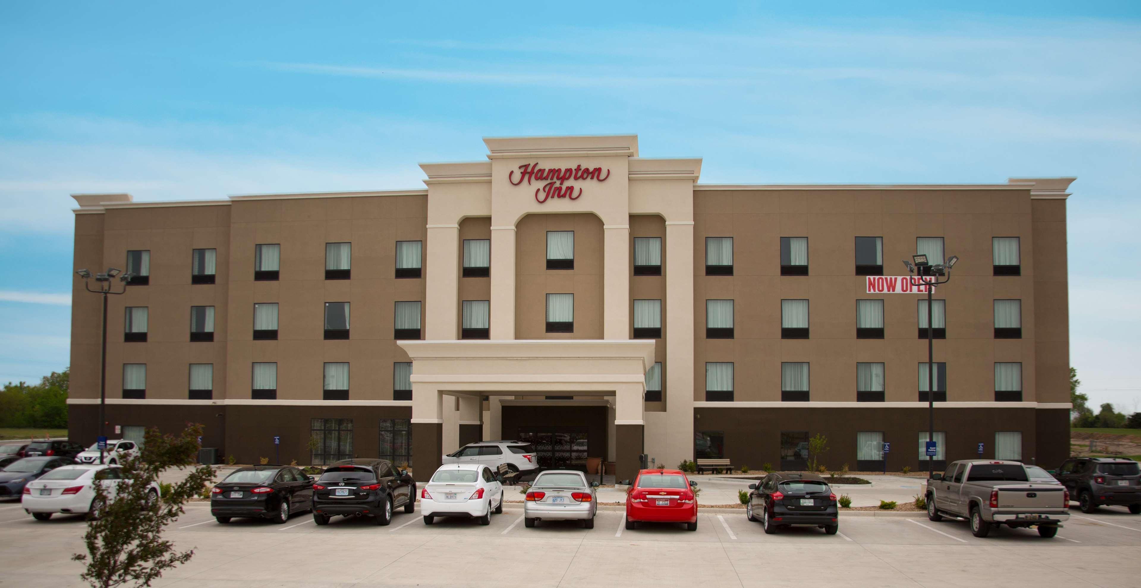 Hampton Inn Mcpherson Exteriér fotografie